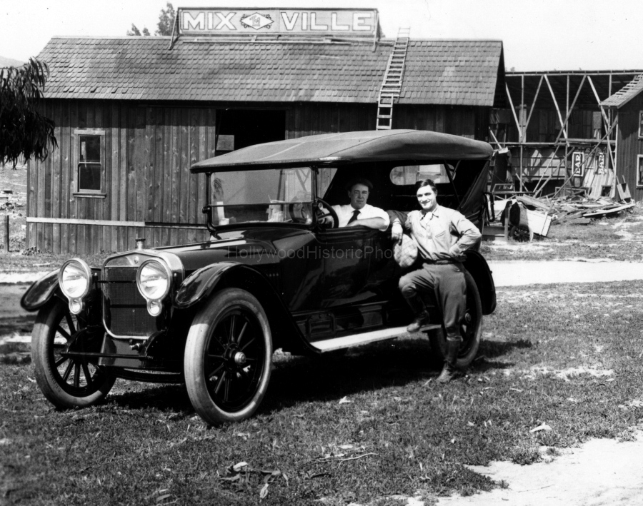 Tom Mix 1922 Mixville on Teviot wm.jpg